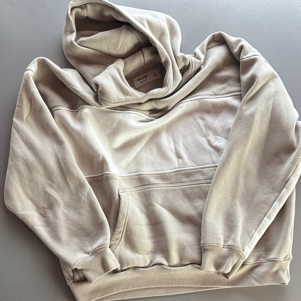 Comfy Hollister Boxy XL Hoodie